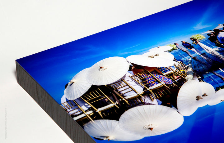 Close up showing front and sides of the acrylic panel